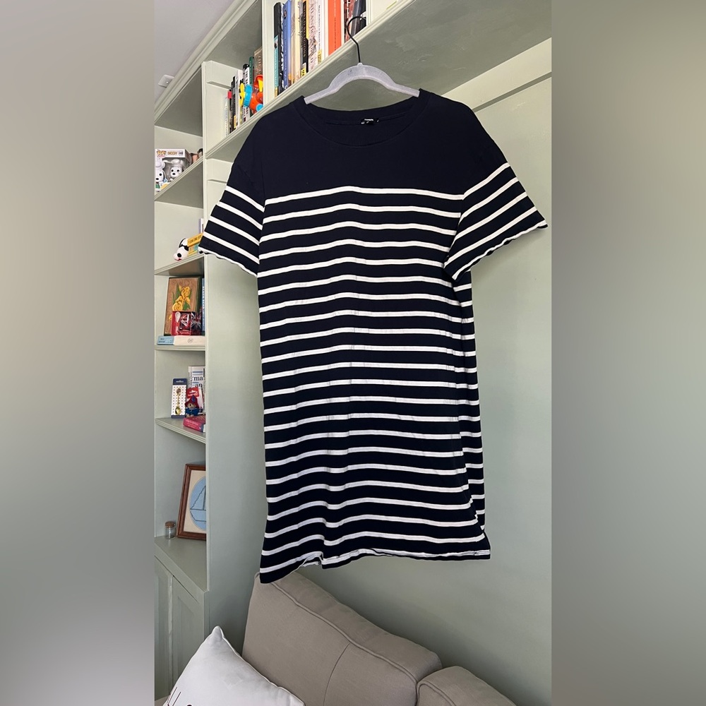 Express| Navy and White Striped Tee Dress